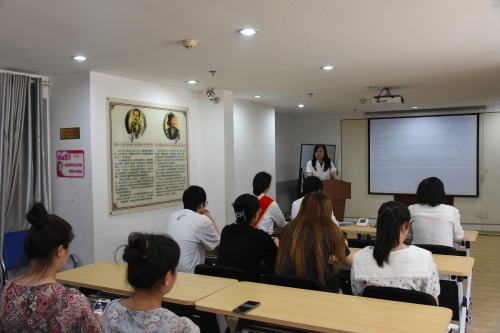 吉林分公司攜手吉林省腫瘤醫(yī)院前往長春市南關區(qū)新里社區(qū)開展義診活動。醫(yī)護人員們認真解答市民們關于常見疾病的預防、治療及康復等方面的疑問，積極普及健康生活方式和醫(yī)療保健知識。工作人員向居民們宣傳反保險欺詐、防范非法集資等相關金融知識。